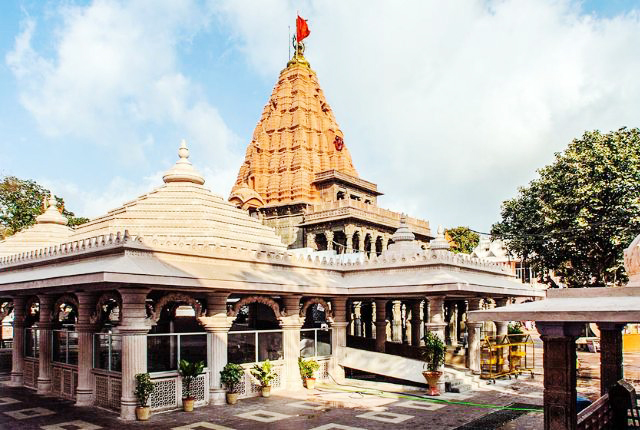 car-rental-in-Ujjain